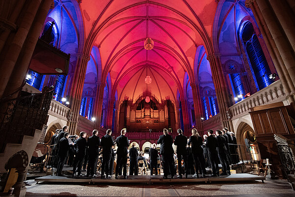 »amici musicae« bei der Jubiläums-Musiknacht in der Peterskirche Leipzig, Foto: Martin Türke »amici musicae« bei der Jubiläums-Musiknacht in der Peterskirche Leipzig, Foto: Martin Türke